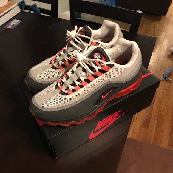 Nike Other - Air max size 11.5